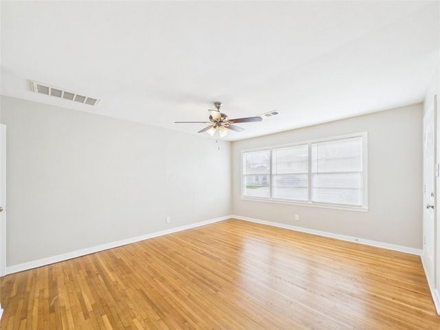 825 Grove Street, Deer Park, TX 77536