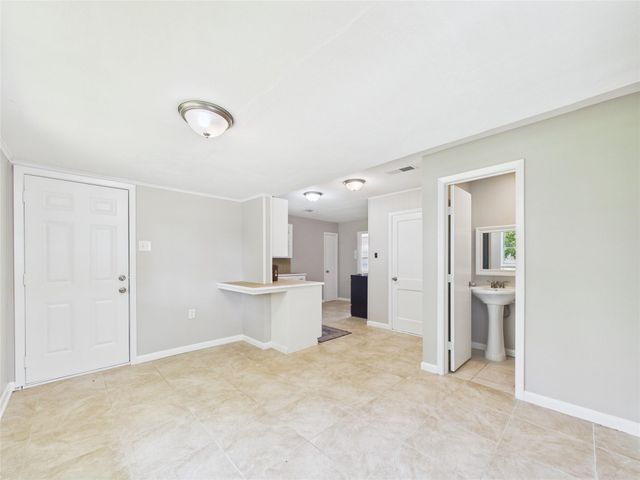 825 Grove Street, Deer Park, TX 77536