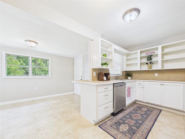 825 Grove Street, Deer Park, TX 77536