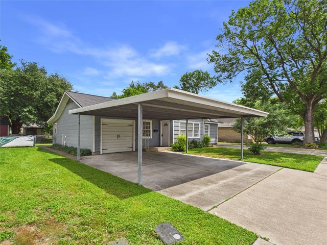 825 Grove Street, Deer Park, TX 77536