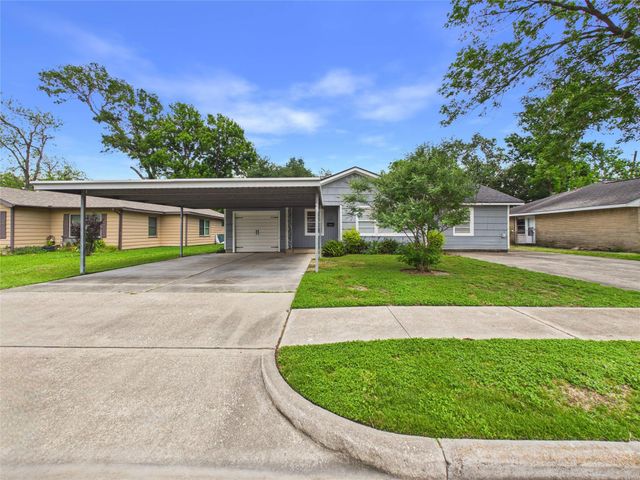 825 Grove Street, Deer Park, TX 77536