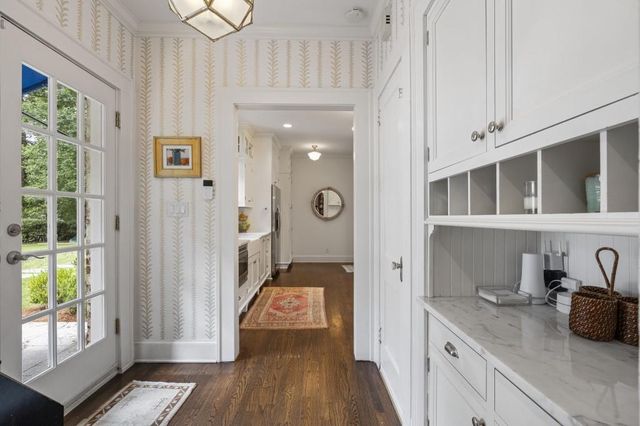515 Collier Road, Atlanta, GA 30318
