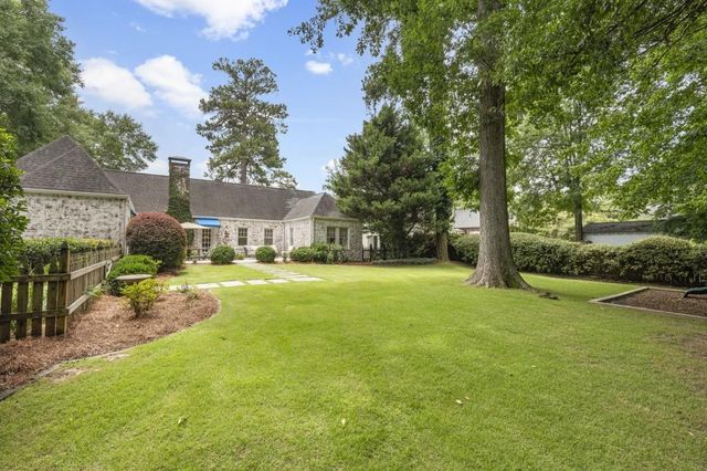 515 Collier Road, Atlanta, GA 30318