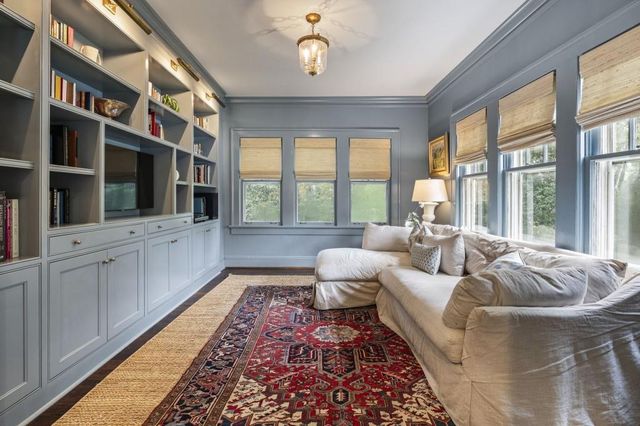 515 Collier Road, Atlanta, GA 30318
