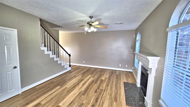 5803 Cinnamon Creek Circle, Houston, TX 77084