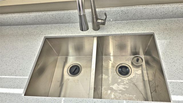 5803 Cinnamon Creek Circle, Houston, TX 77084