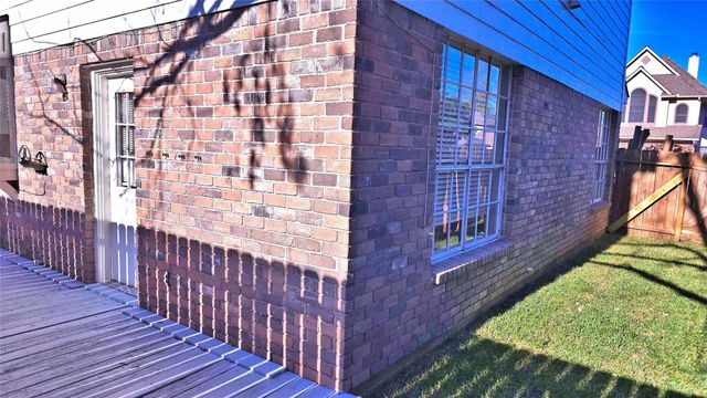 5803 Cinnamon Creek Circle, Houston, TX 77084