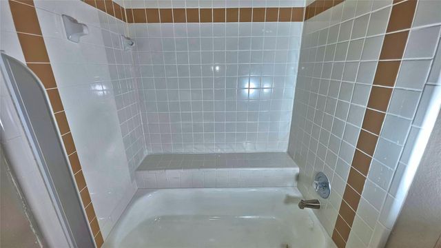 5803 Cinnamon Creek Circle, Houston, TX 77084