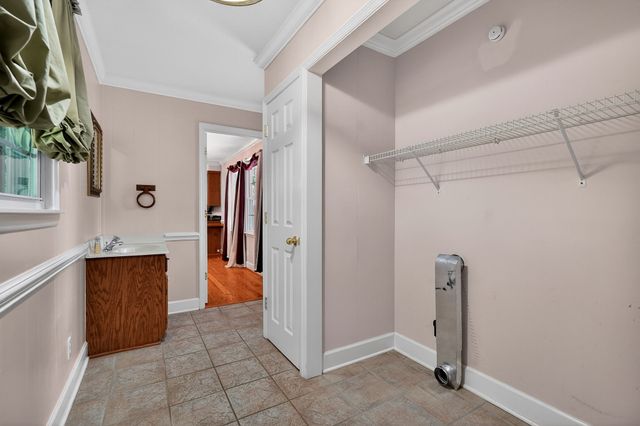 1956 Shady Grove Rd, Morrison, TN 37357