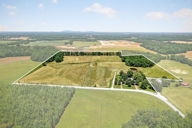 1956 Shady Grove Rd, Morrison, TN 37357