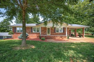 1956 Shady Grove Rd, Morrison, TN 37357