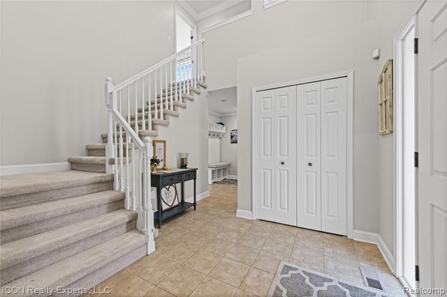 3754 Knightbridge Circle, Sterling Heights, MI 48314