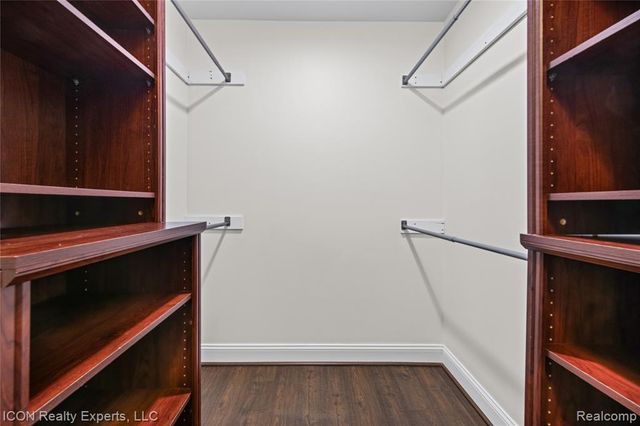 3754 Knightbridge Circle, Sterling Heights, MI 48314