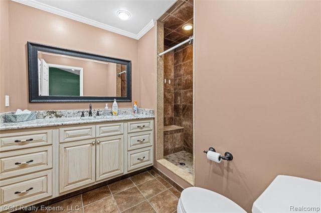 3754 Knightbridge Circle, Sterling Heights, MI 48314