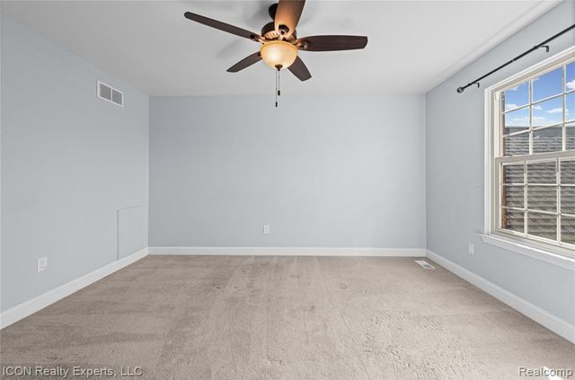 3754 Knightbridge Circle, Sterling Heights, MI 48314