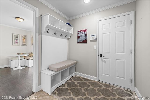 3754 Knightbridge Circle, Sterling Heights, MI 48314