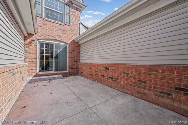 3754 Knightbridge Circle, Sterling Heights, MI 48314