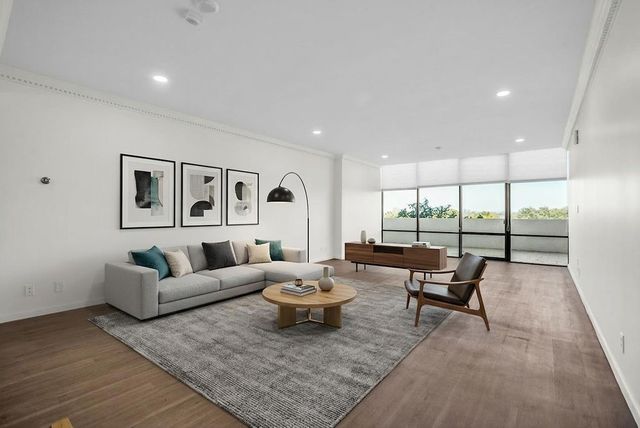 6335 W Northwest Highway 411, Dallas, TX 75225