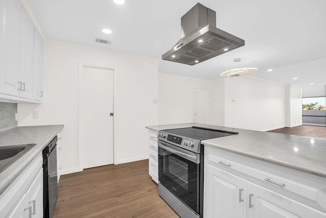 6335 W Northwest Highway 411, Dallas, TX 75225