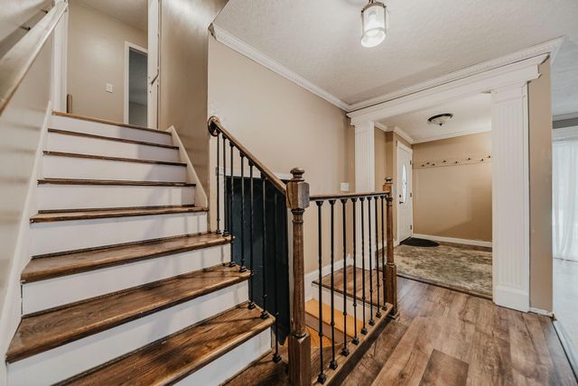 300 Dunbarton Road, Gahanna, OH 43230