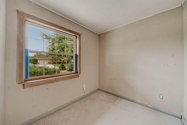 300 Dunbarton Road, Gahanna, OH 43230