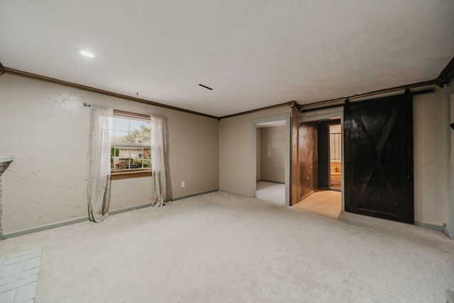 300 Dunbarton Road, Gahanna, OH 43230