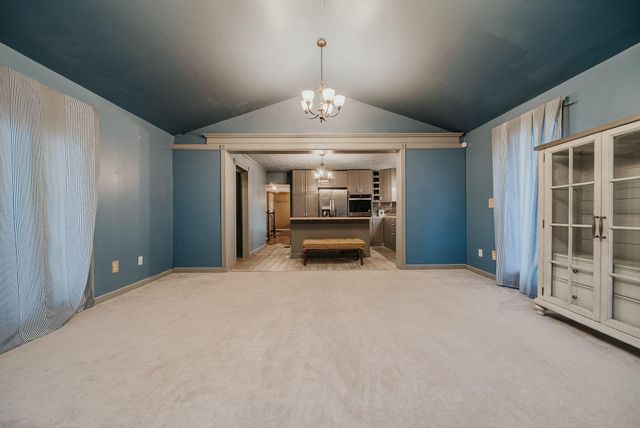 300 Dunbarton Road, Gahanna, OH 43230