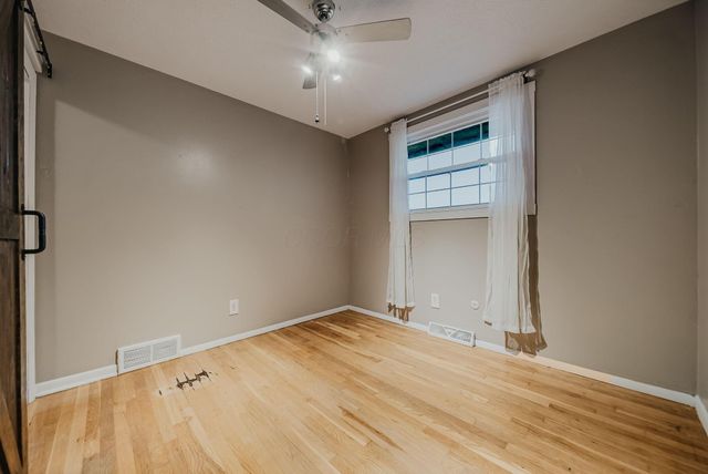300 Dunbarton Road, Gahanna, OH 43230