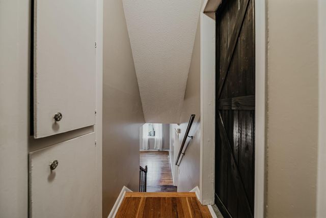 300 Dunbarton Road, Gahanna, OH 43230