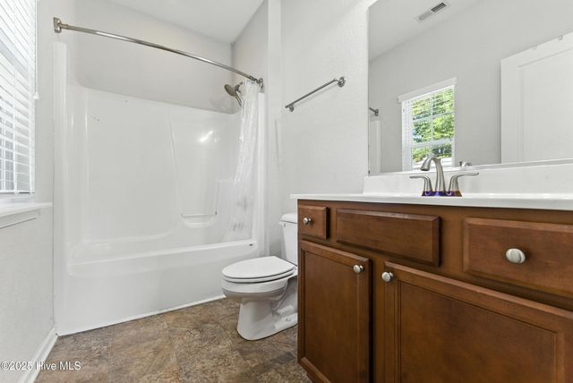 146 Wedgewood Drive, Moyock, NC 27958