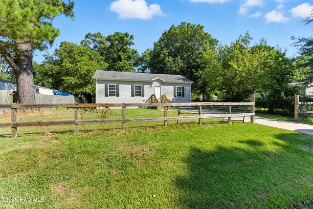 146 Wedgewood Drive, Moyock, NC 27958