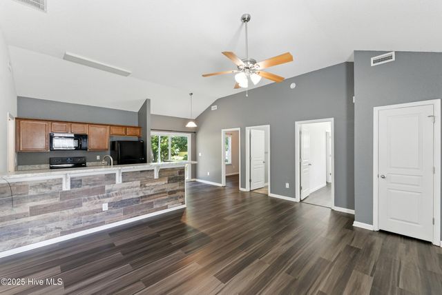 146 Wedgewood Drive, Moyock, NC 27958