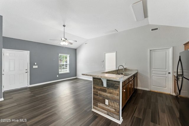 146 Wedgewood Drive, Moyock, NC 27958