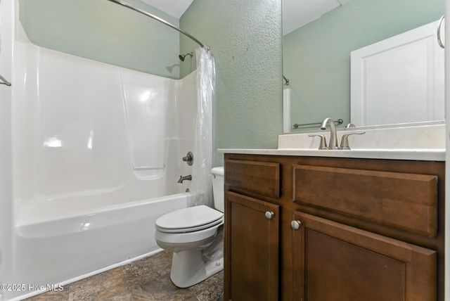 146 Wedgewood Drive, Moyock, NC 27958