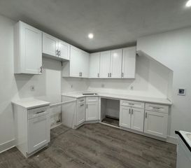 120 Sea St A, Barnstable, MA 02601