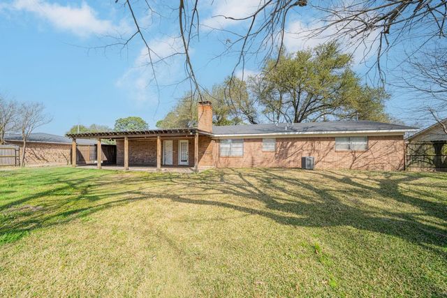 110 Cheryl St, Longview, TX 75604