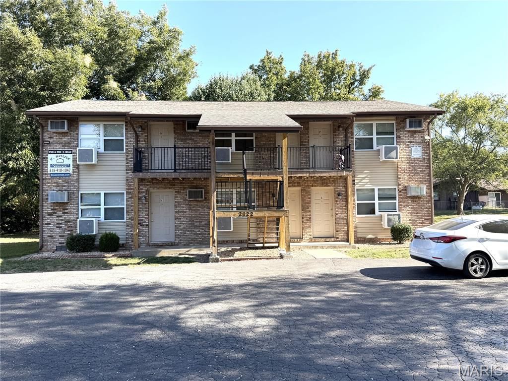 2122 E Belle Avenue, Belleville, IL 62221