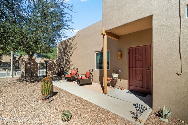 3717 S Camino Del Cefiro, Green Valley, AZ 85614