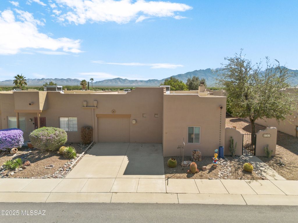 3717 S Camino Del Cefiro, Green Valley, AZ 85614
