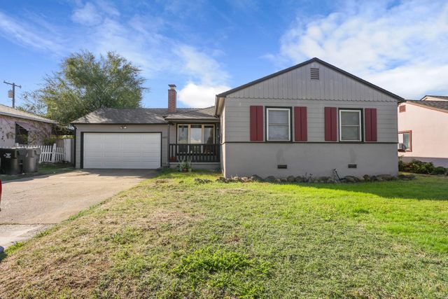 6038 Fruitridge Rd, Sacramento, CA 95820