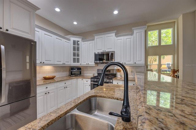 901 WYNBROOK LANE, Deland, FL 32724