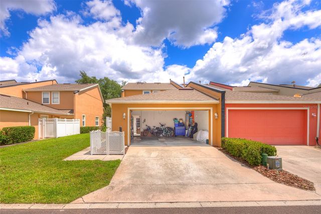 901 WYNBROOK LANE, Deland, FL 32724