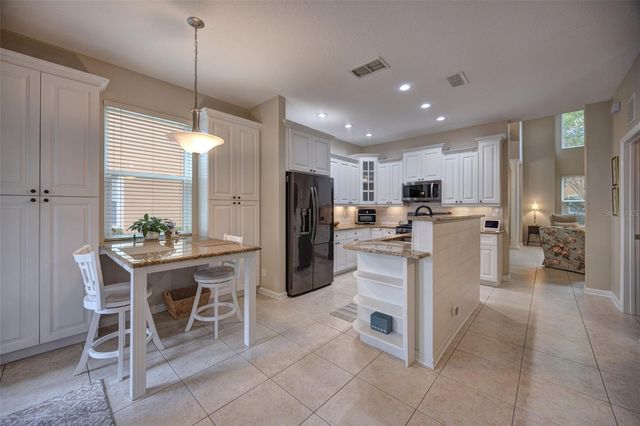 901 WYNBROOK LANE, Deland, FL 32724