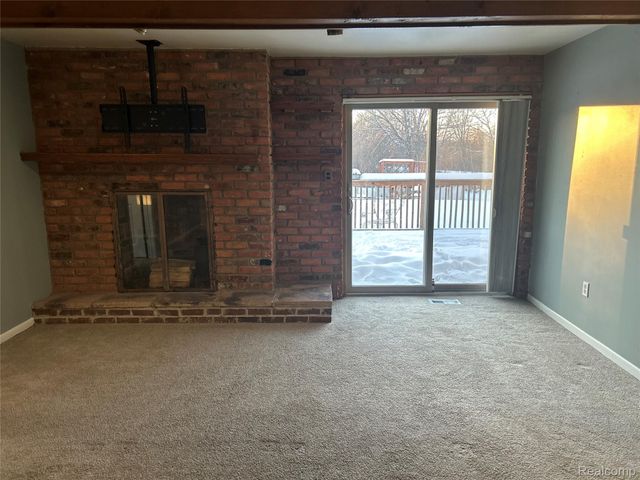 1290 Hunter Road, Brighton, MI 48114