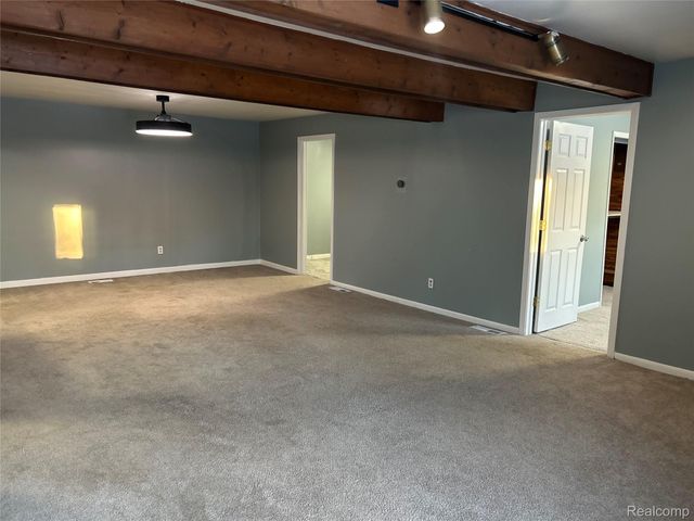 1290 Hunter Road, Brighton, MI 48114