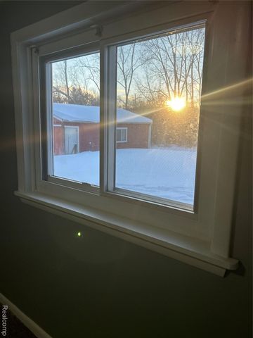 1290 Hunter Road, Brighton, MI 48114