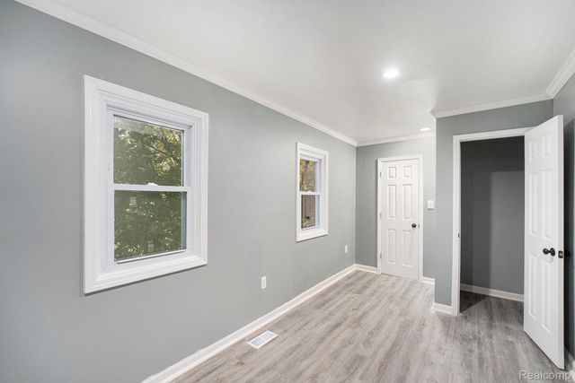 1290 Hunter Road, Brighton, MI 48114