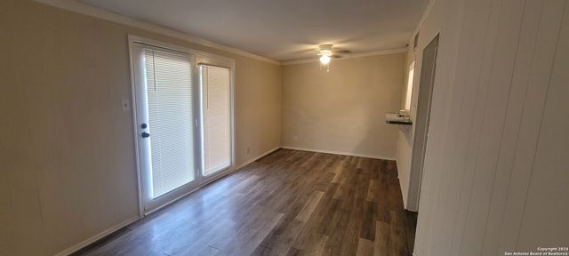 111 COLTON DR, San Antonio, TX 78209