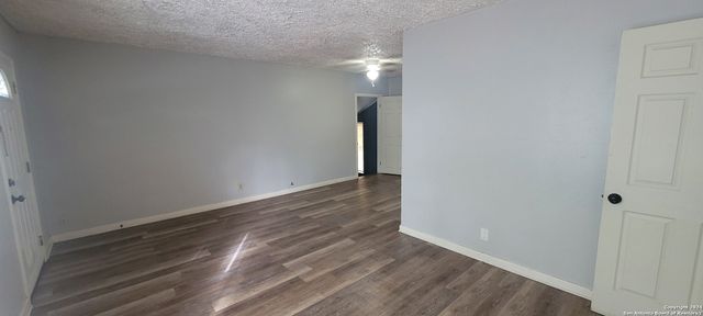 111 COLTON DR, San Antonio, TX 78209