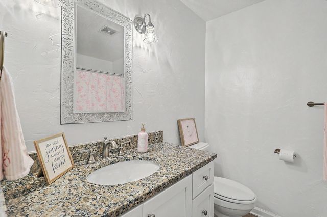 203 Shaftesbury Lane, Summerville, SC 29485